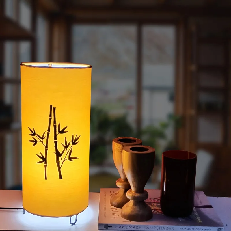Bamboo print mini table lamp